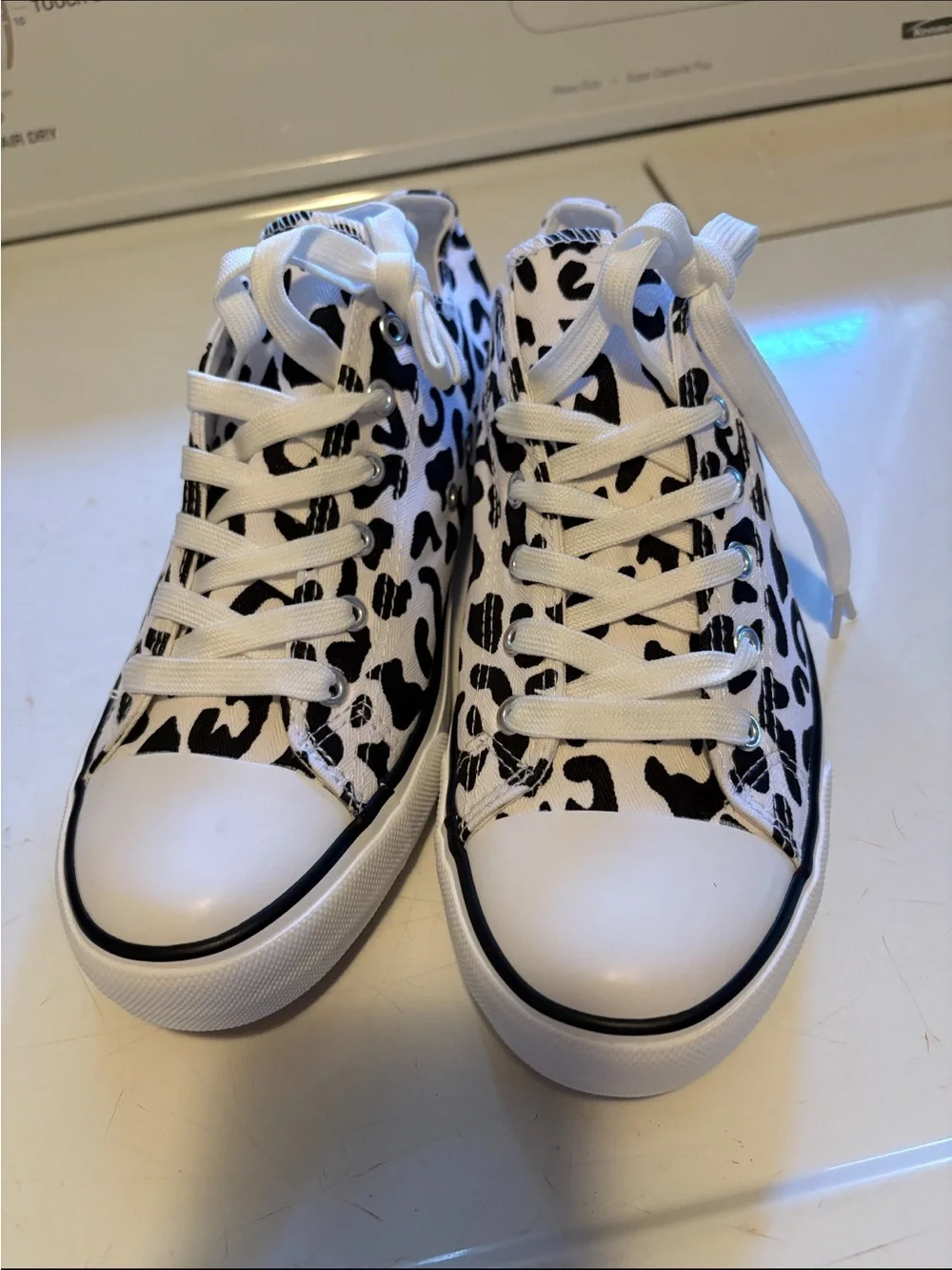 Women’s High-Top Leopard Print Sneakers - White/Black